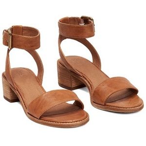 Frye Camel Cindy Two-Piece Leather Sandal Sz 7.5